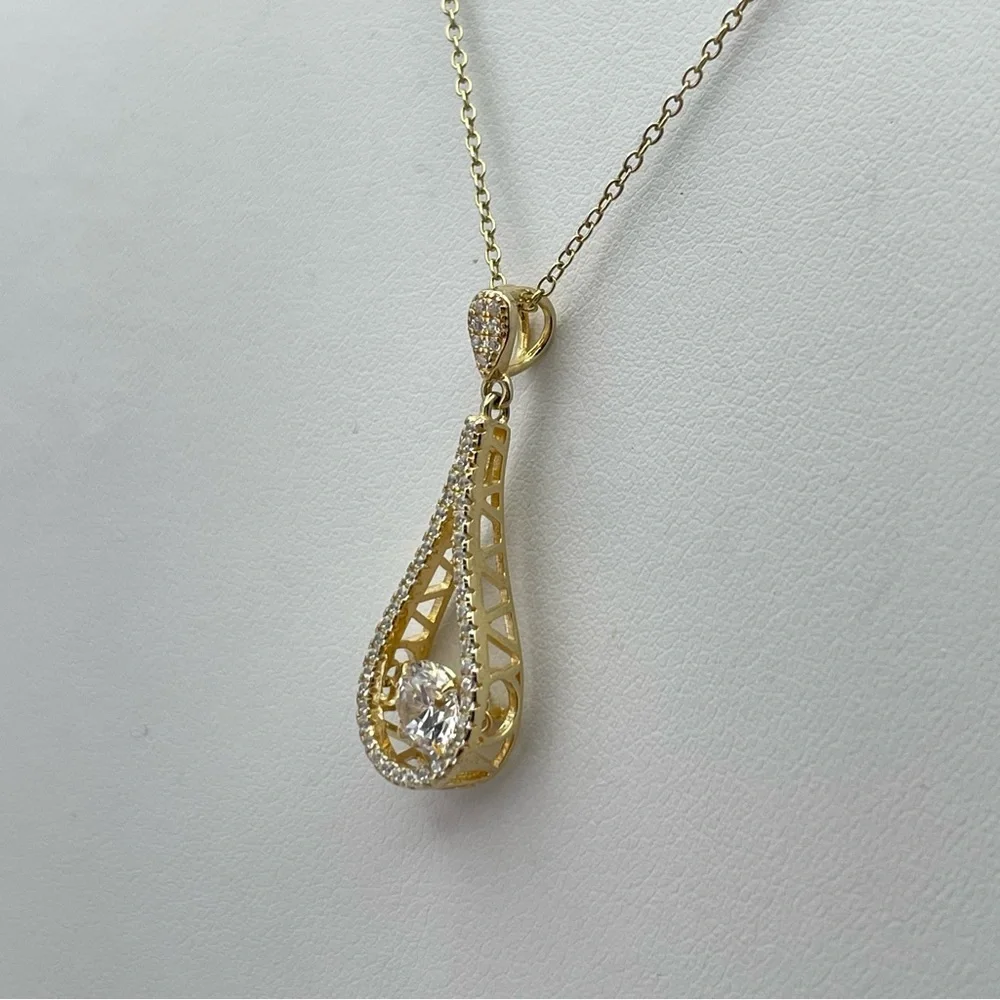 Stunning YGI 925 Gold-Plated Sterling Silver Teardrop Necklace with CZ